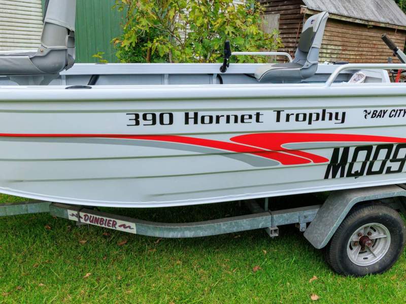 Quintrex 390 Hornet Trophy
