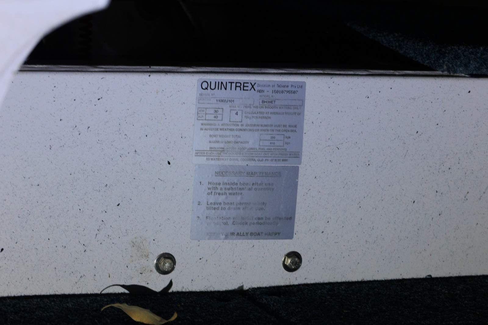Quintrex 390 Hornet Trophy