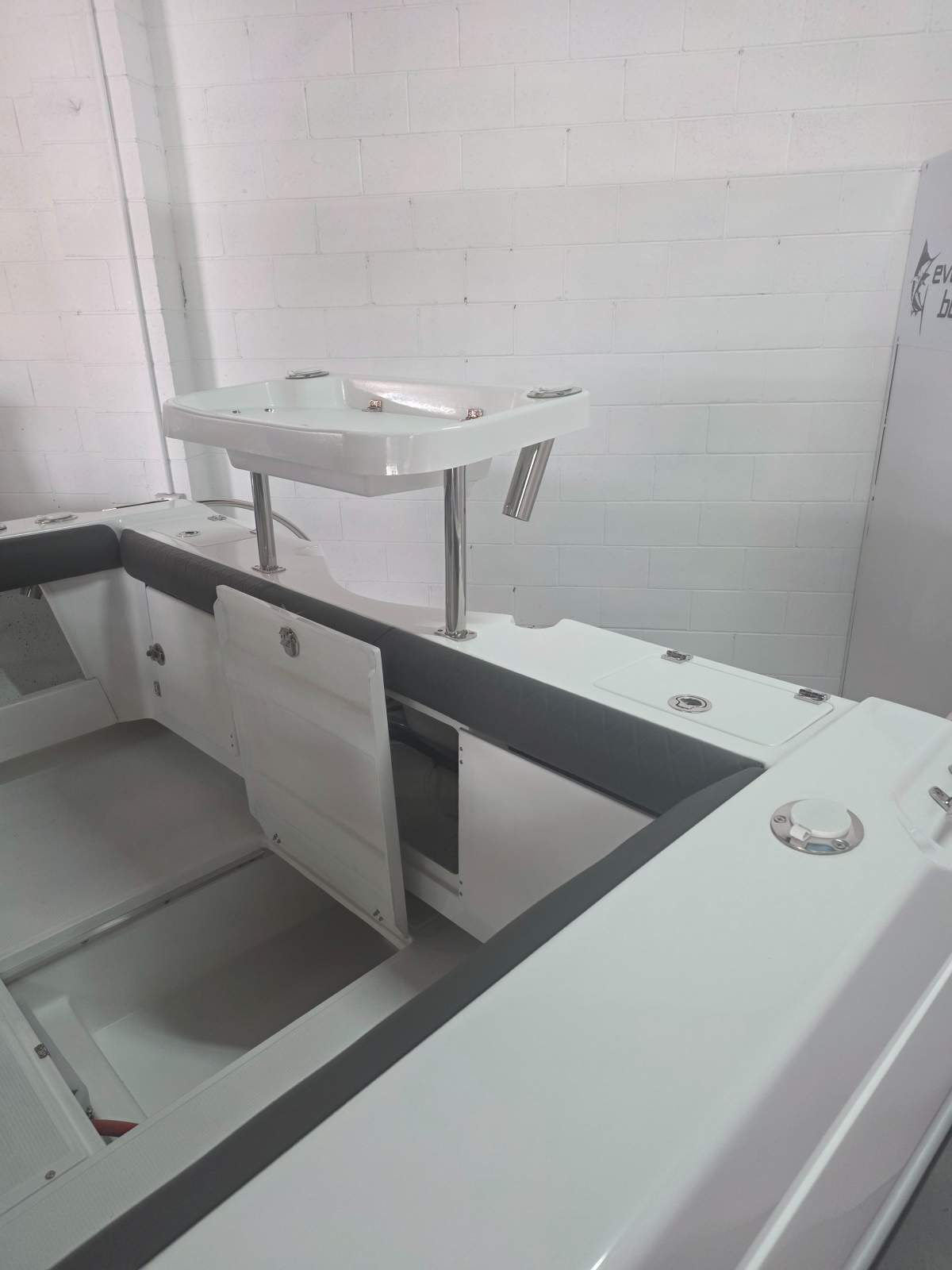 New Evolution 552 Axis