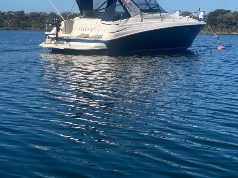 Riviera M370 Sports Cruiser
