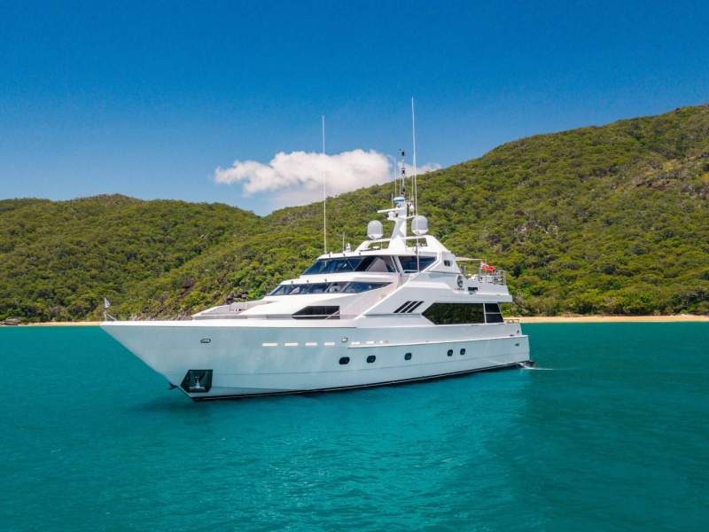 Warren 32.9m Charter Motor Yacht 32.9m Charter Motoryacht - Major refit 2021 & 2026