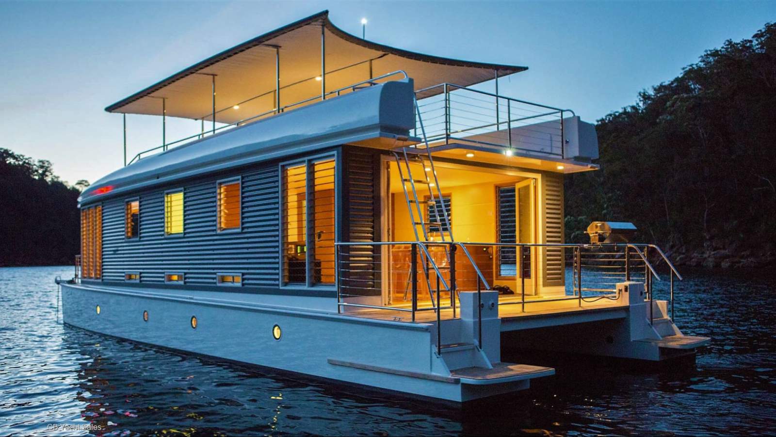 Mothership 14m Houseboat