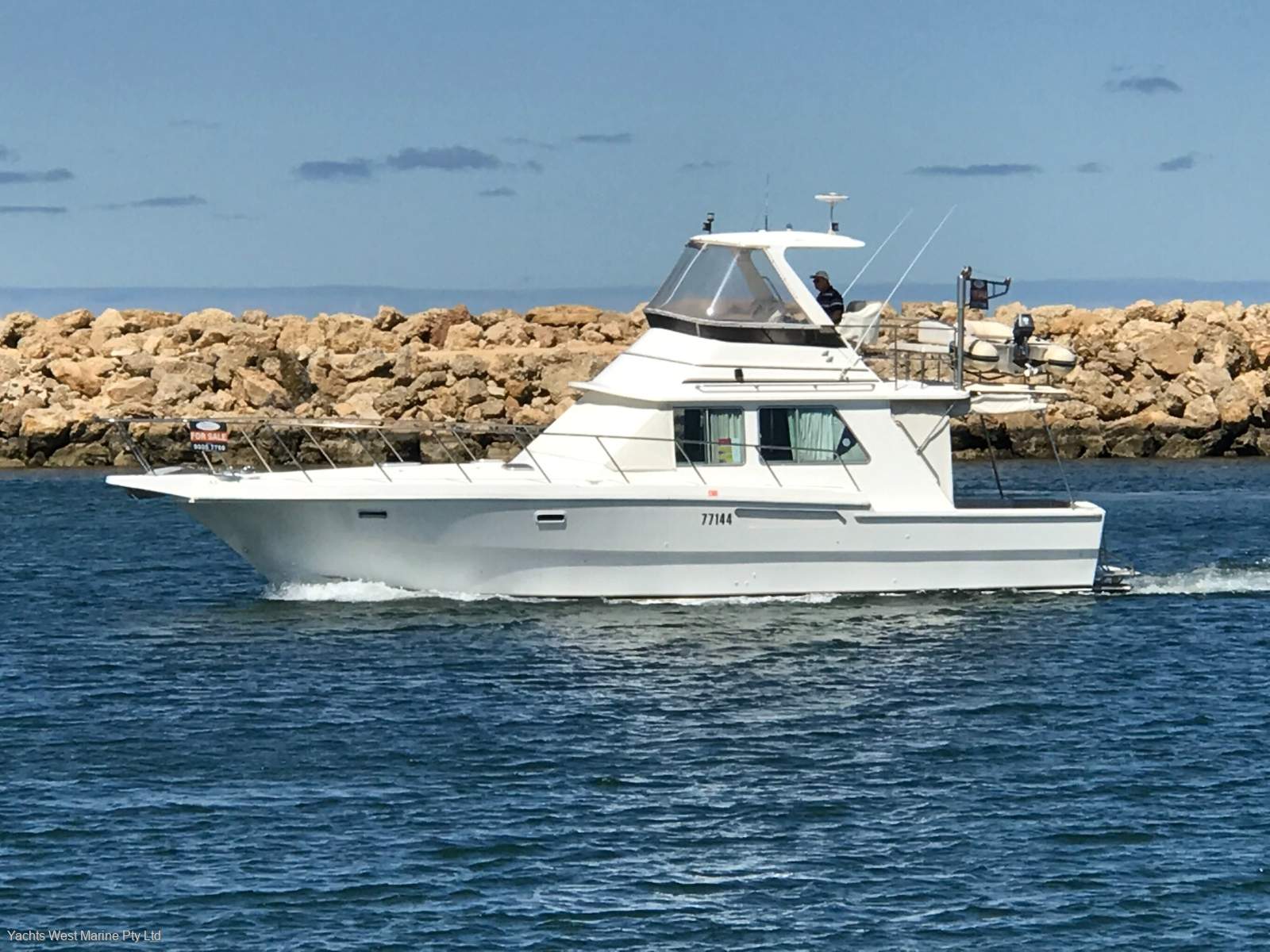 Randell 41 Mk II Flybridge Sports Fisher " DUAL HELM, DUAL SHAFT DIESELS ":RANDELL 42 mk2 by YACHTSWEST ph 9335 7788