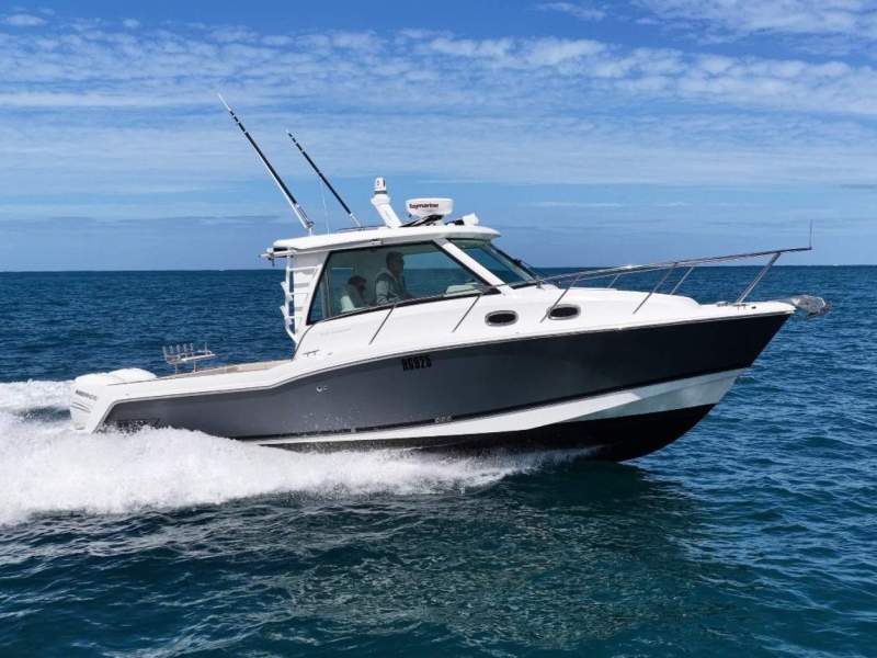 Boston Whaler 315 Conquest Pilothouse