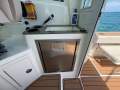Boston Whaler 315 Conquest Pilothouse:Wetbar