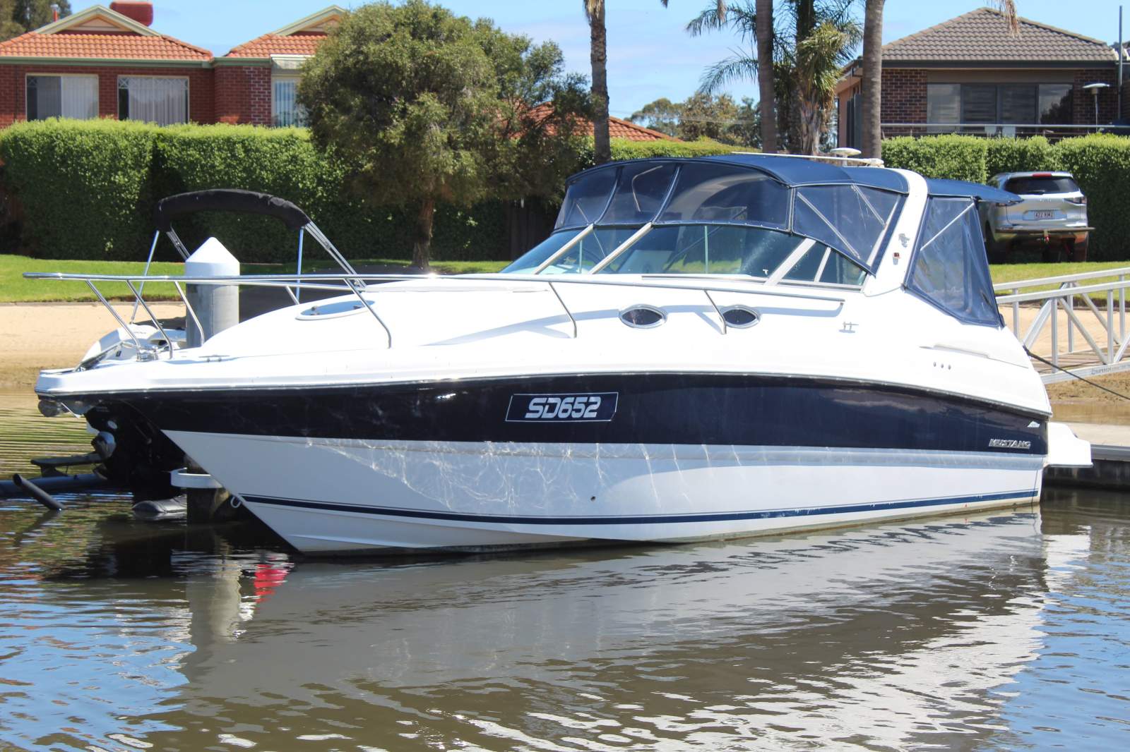 Mustang 3200LE Sportscruiser