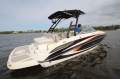 Sea Ray 220 Sundeck Bowrider