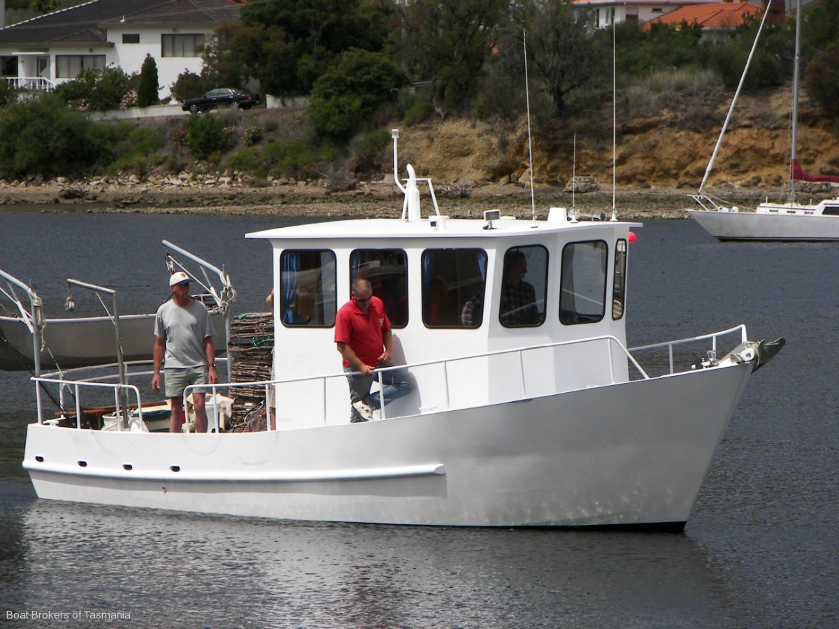 roberts coastworker 30 steel cruiser: power boats boats