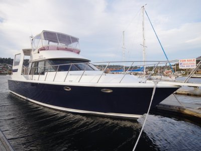 Prima 55 Flybridge Cruiser "True Blue"