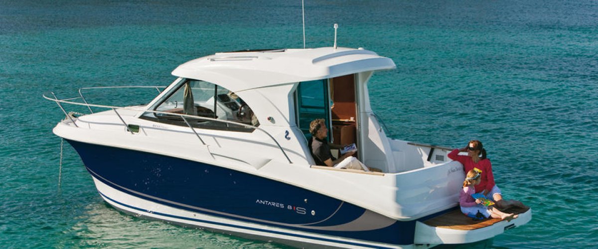 Beneteau Antares 8