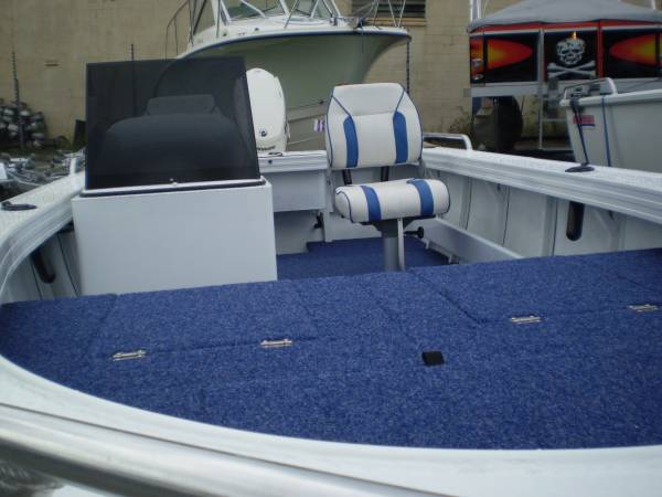 Aquamaster 470 Flymaster Side Console