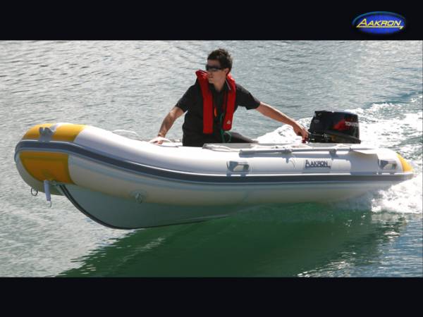 Aakron Inflatables OceanMaster 3.8