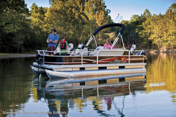 Sun Tracker Bass Buggy 18 DLX