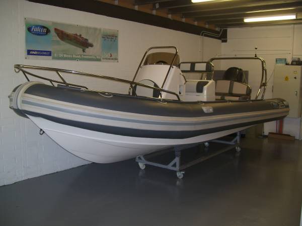 Falcon Inflatables 650 SRX