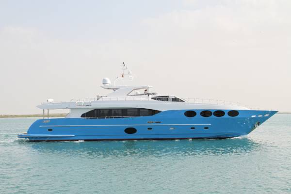 Majesty Yachts 105