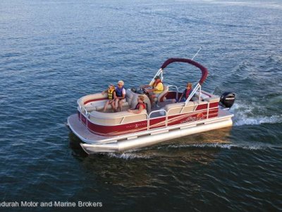 Sun Tracker Party Barge 20 DLX