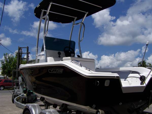 Hooker 5.40 Cyclone