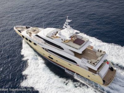 Majesty Yachts 125