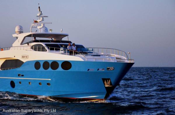 Majesty Yachts 105