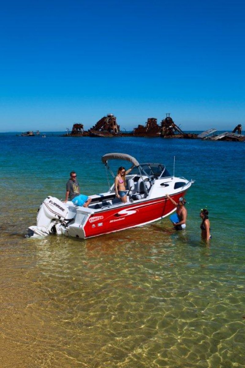 Stacer 569 Ocean Runner