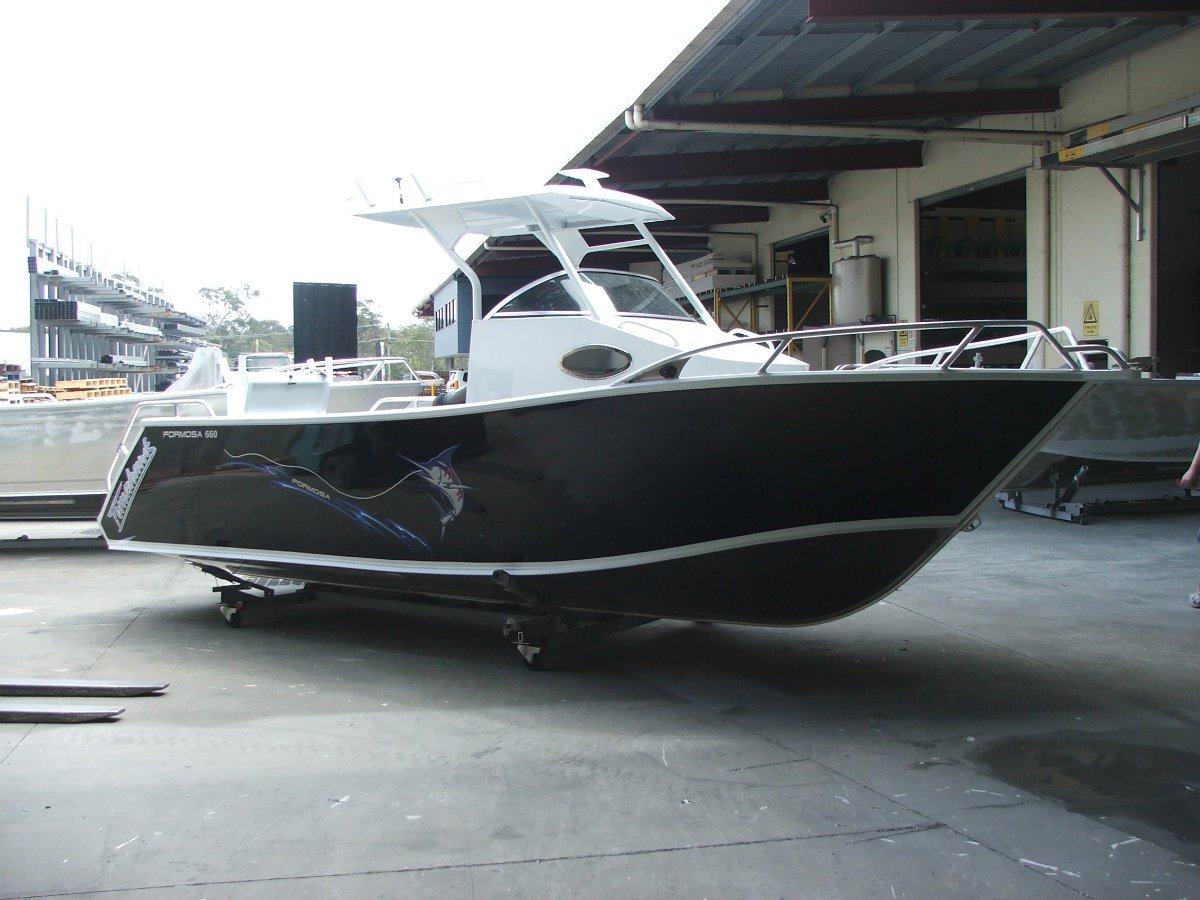 2013 Formosa Tomahawk 660 Centre Cab Boat Research Boats Online