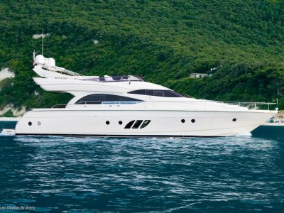 Dominator 640 Flybridge