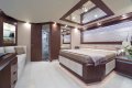Dominator 640 Flybridge