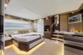 Dominator 640 Flybridge