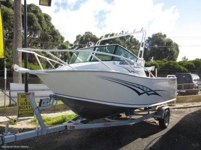 Genesis 520 Runabout