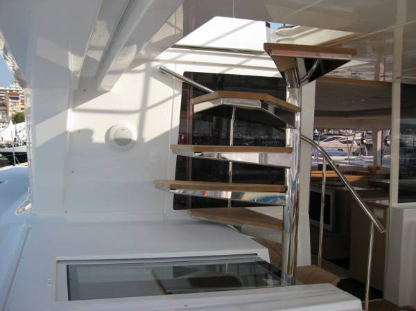 Lagoon 560
