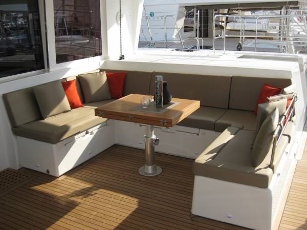 Lagoon 560