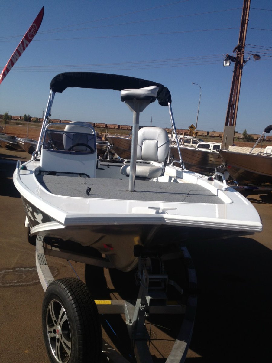 Quintrex 450 Hornet Trophy