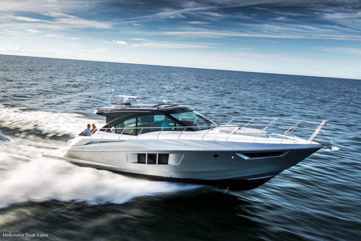 Cruisers Yachts 45 Cantius