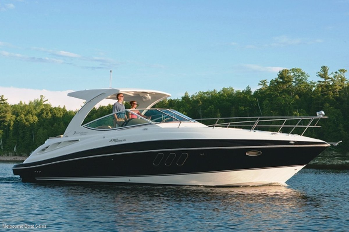 Cruisers Yachts 350 Express