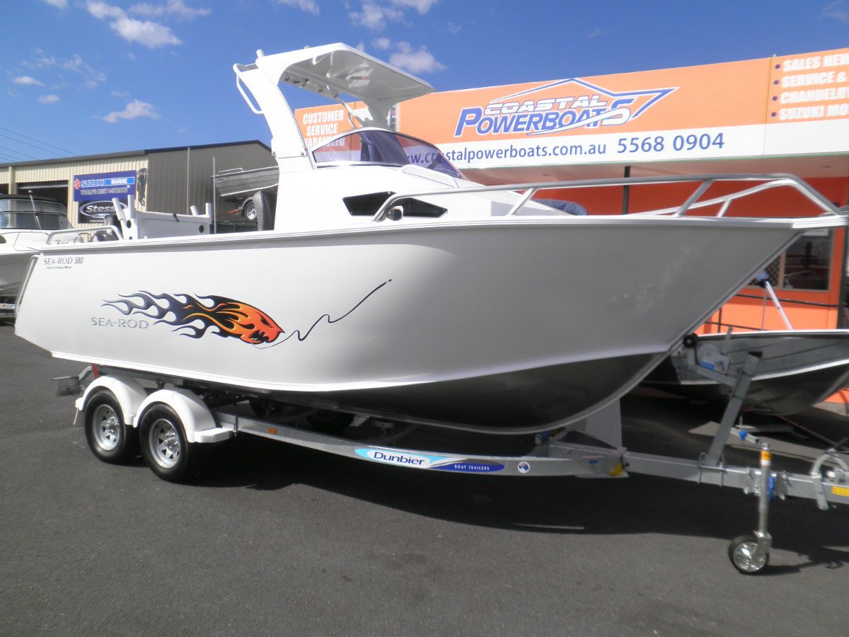 Formosa 580 Centre Cabin