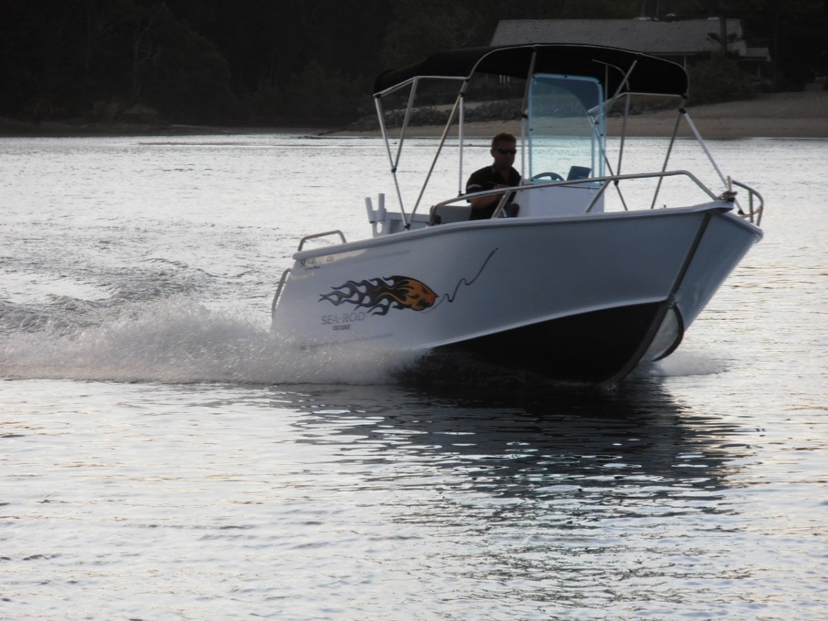 Formosa Tomahawk Offshore 480 Side Console