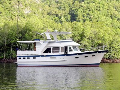 Defever 48 Motor Cruiser