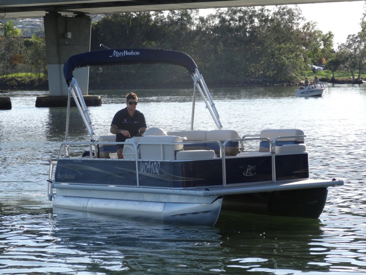 Misty Harbor Pontoon 1680 MH 2014