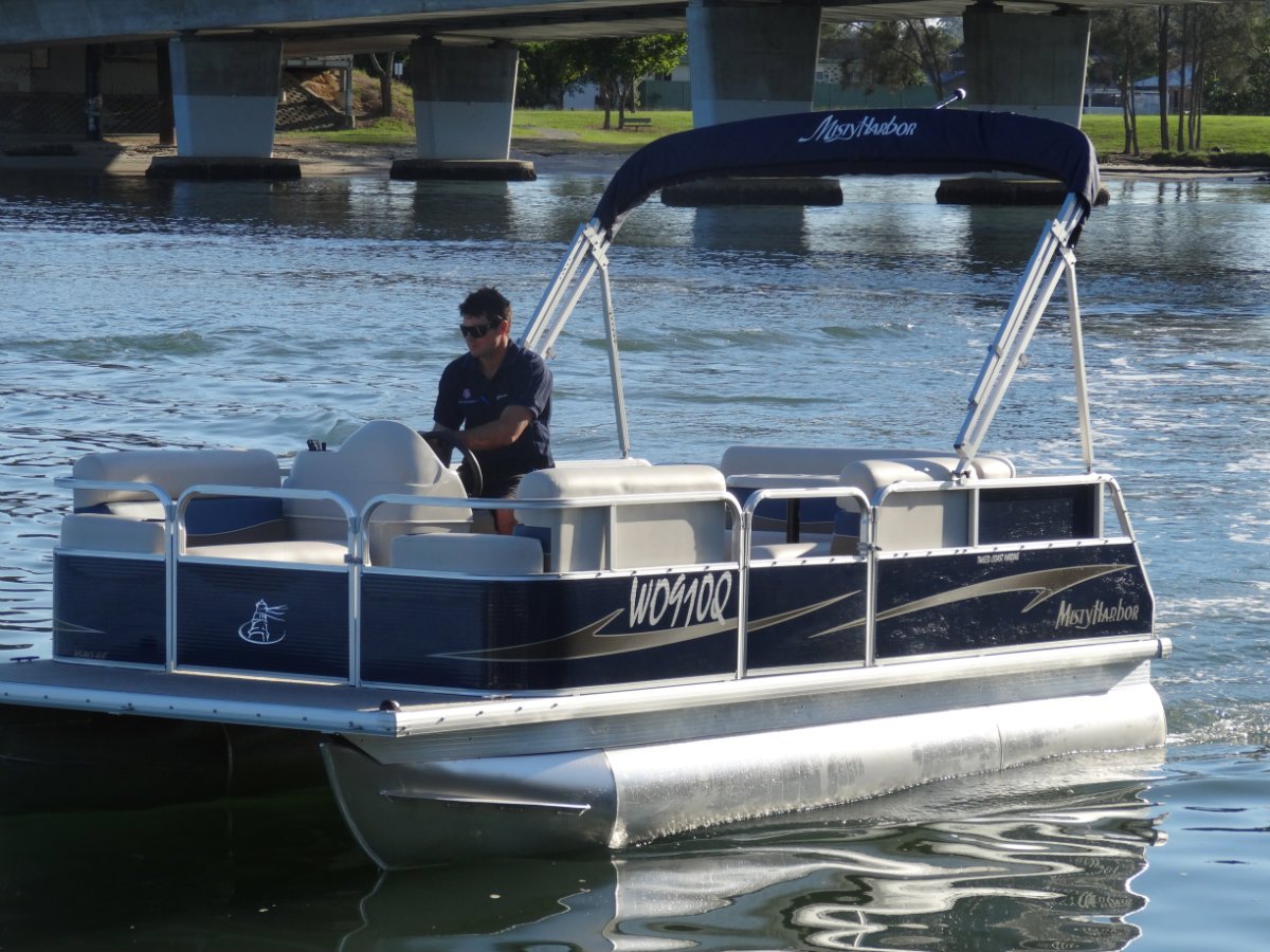 Misty Harbor Pontoon 1680 MH 2014