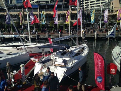 Hunter 37 Demonstrator