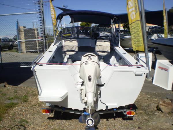 Aquamaster 4.40 Runabout