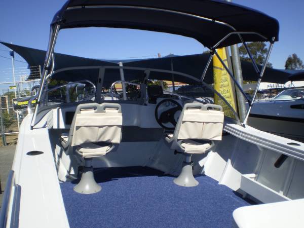 Aquamaster 4.40 Runabout