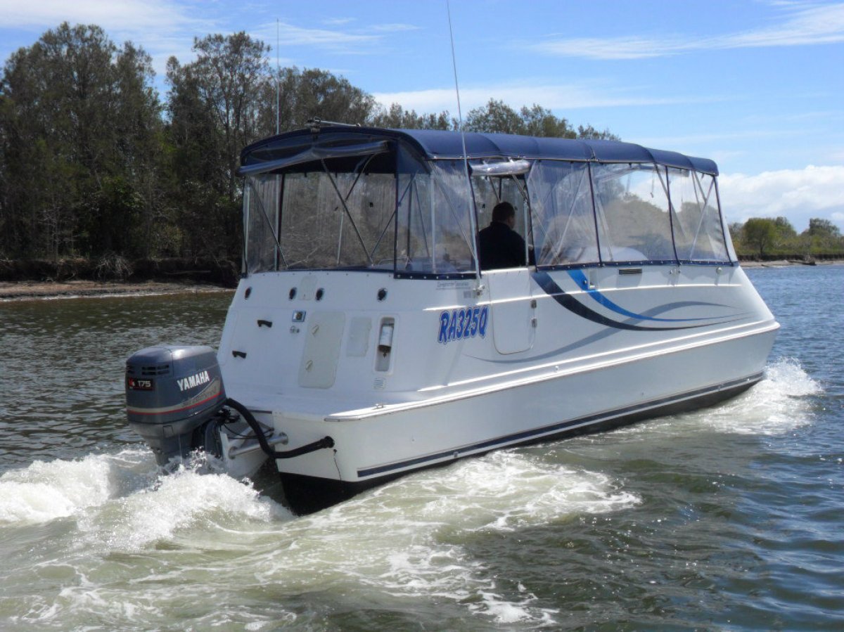 Jackaroo 7990 Commander Cat