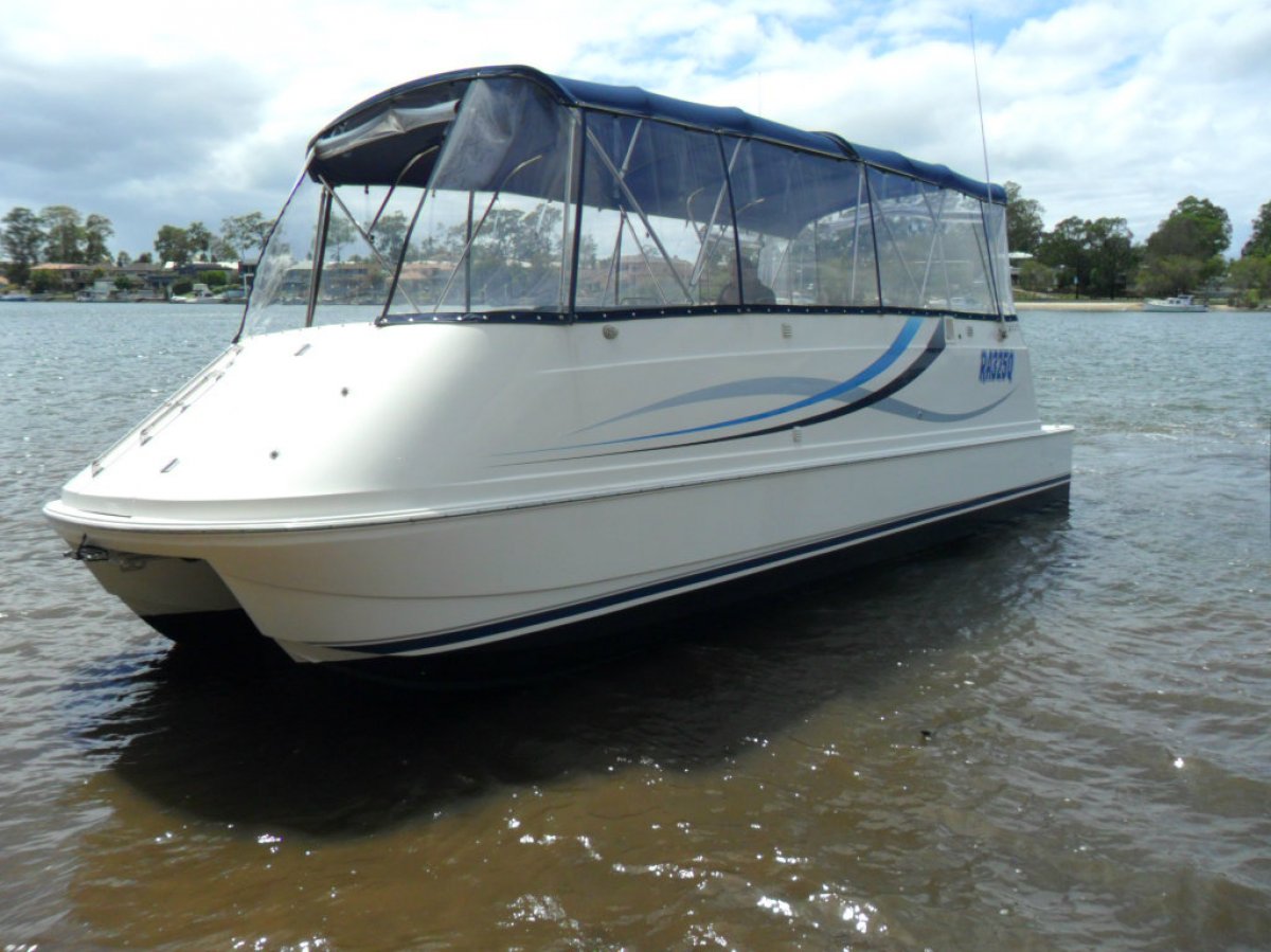 Jackaroo 7990 Commander Cat