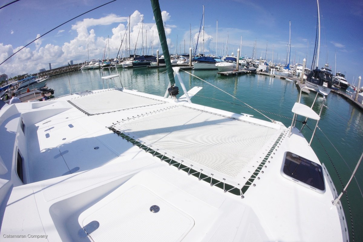 Island Spirit 38