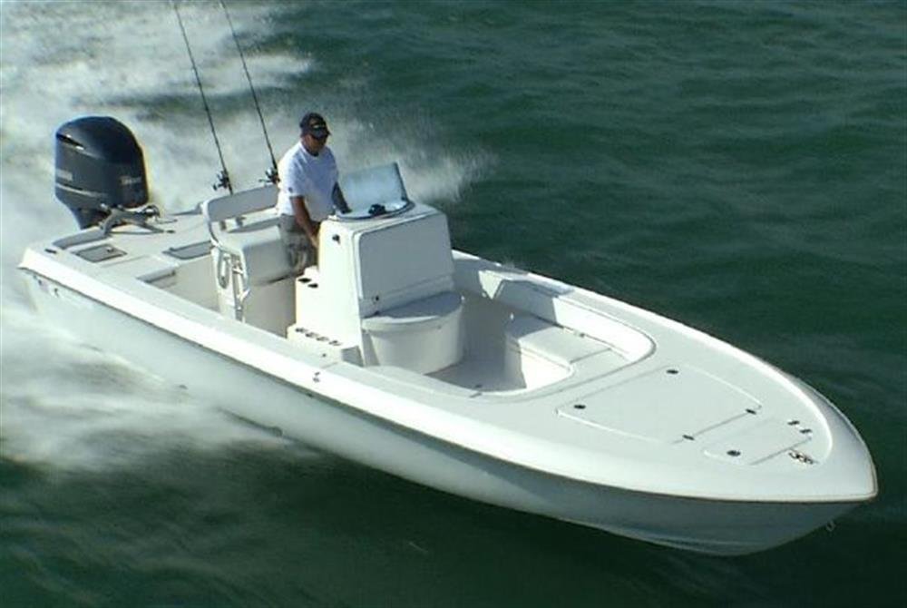 Contender 25 Bay