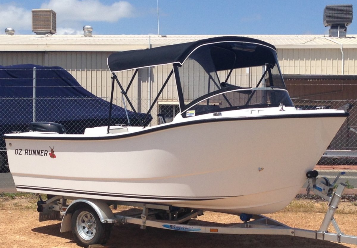 Oz Runner 450 Runabout