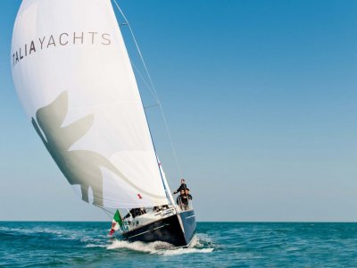 Italia Yachts IY 10.98