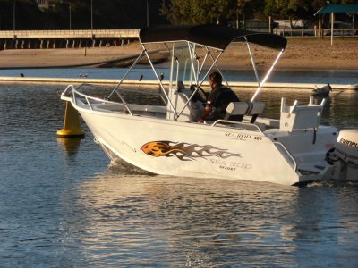 Formosa Tomahawk Offshore 480 Side Console