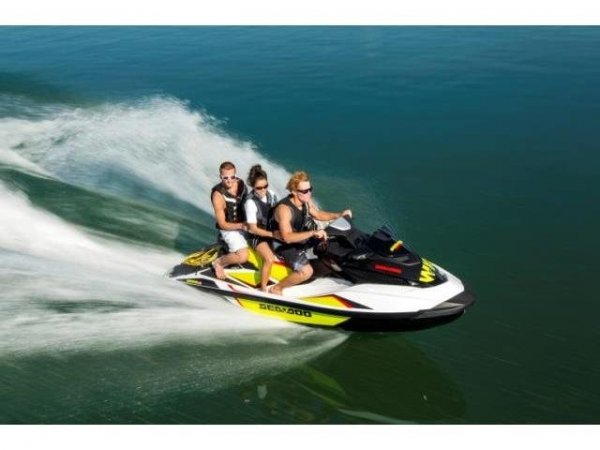 Sea-Doo Wake Pro 215